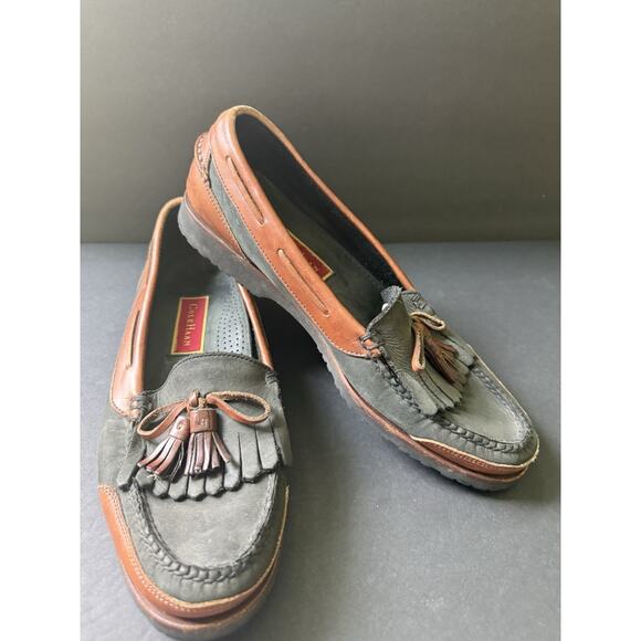 Mens Cole Haan Country 2-Tone Leather Kilt Tassel Loafers Shoes Size 10.5 M main image 10